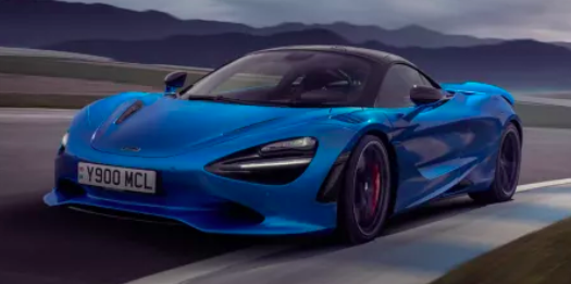 
								MacLAren 750S 2025 full									